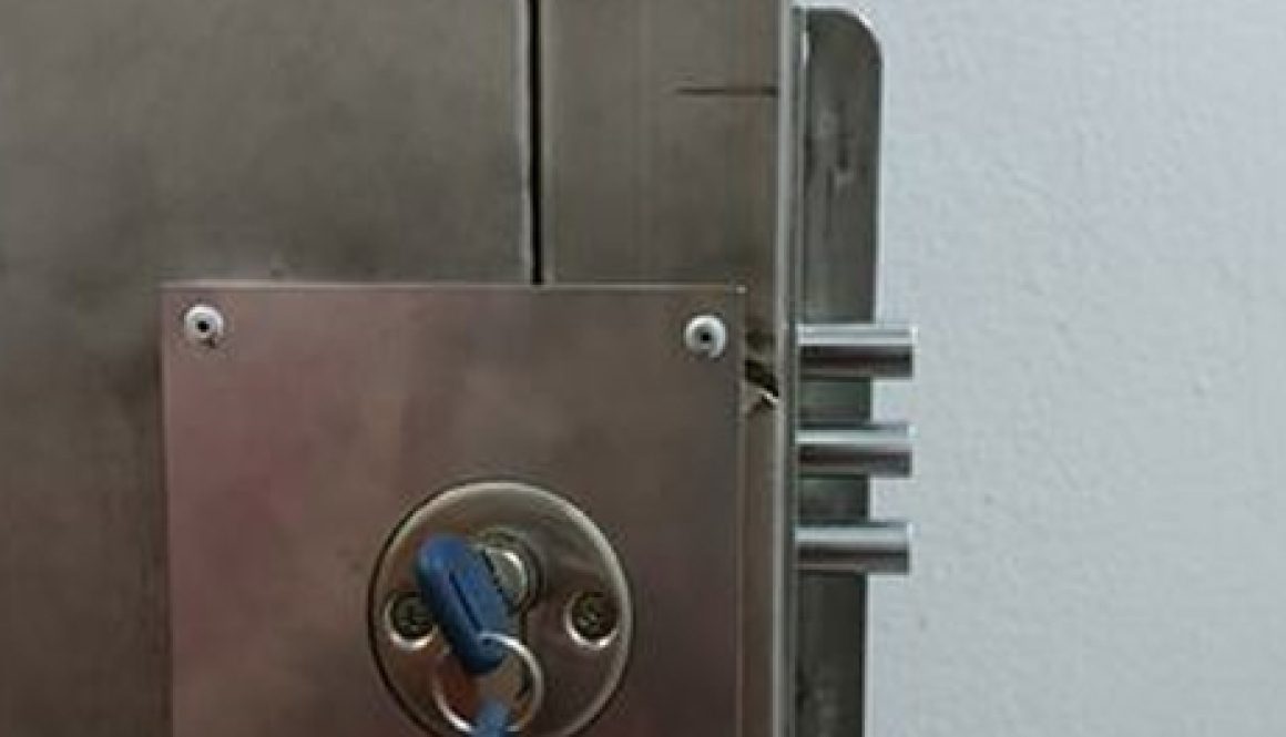 singapore-locksmith-luggage