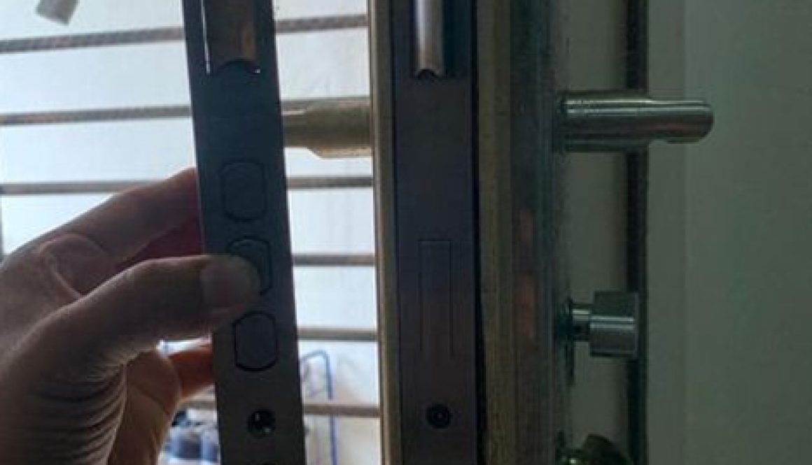 urgent-locksmith-in-singapore6