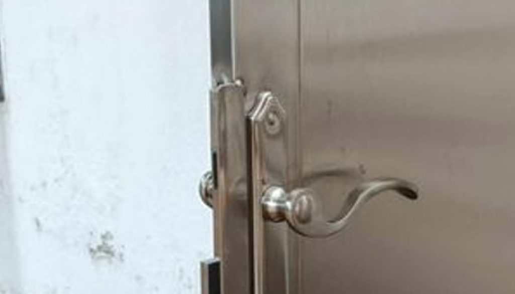 emergency-locksmith-singapore2