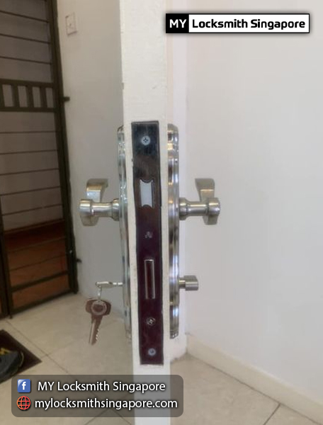 locksmith-singapore-tampines3